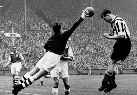 FA Cup final 1952.jpg